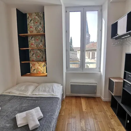 T2- Idealement Situe, Pour Votre Sejour A Valence! *