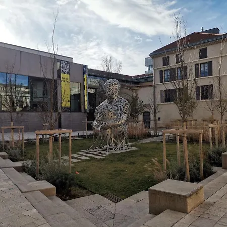 T2- Idealement Situe, Pour Votre Sejour A Valence! Valence (Drome)