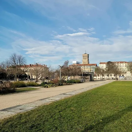 T2- Idealement Situe, Pour Votre Sejour A Valence! Lägenhet *