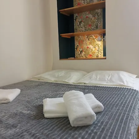 아파트 T2- Idealement Situe, Pour Votre Sejour A Valence!