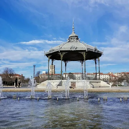 T2- Idealement Situe, Pour Votre Sejour A Valence! * 발랑스